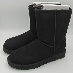 UGG Australia Classic Short II Winter BOOTS for Women 088 - Black 7 US / 38 EU